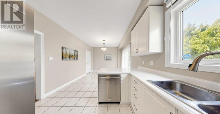 246 Farmstead Road, Richmond Hill, ON, L4S 2J8 - 14