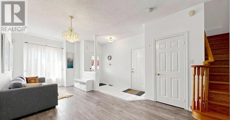 246 Farmstead Road, Richmond Hill, ON, L4S 2J8 - 4