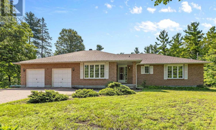 3 Carlisle Circle