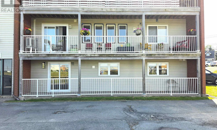 11-6A Rose Way