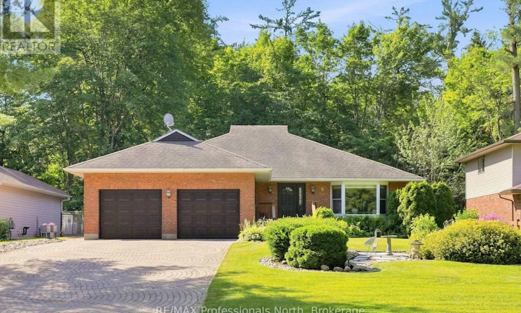 8 Palmer Court