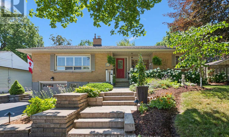 25 Bennett Avenue