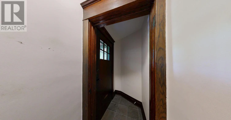 UPPER Level 130a Westminster Avenue, Toronto, ON, M6R 1N5 - 6