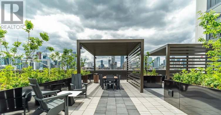 1307-10 Oak Street, Toronto, ON, M5A 0Z1 - 32