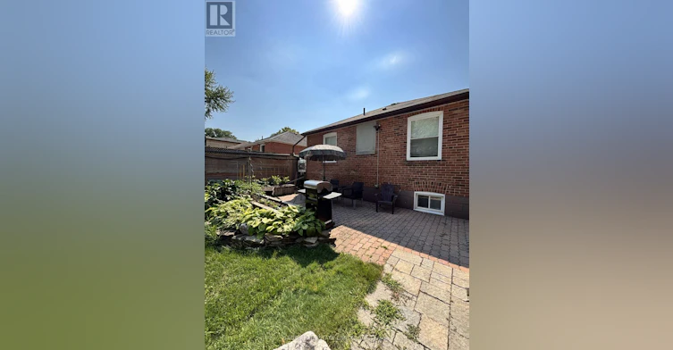 73 Cynthia Road, Toronto, ON, M6N 2P8 - 10