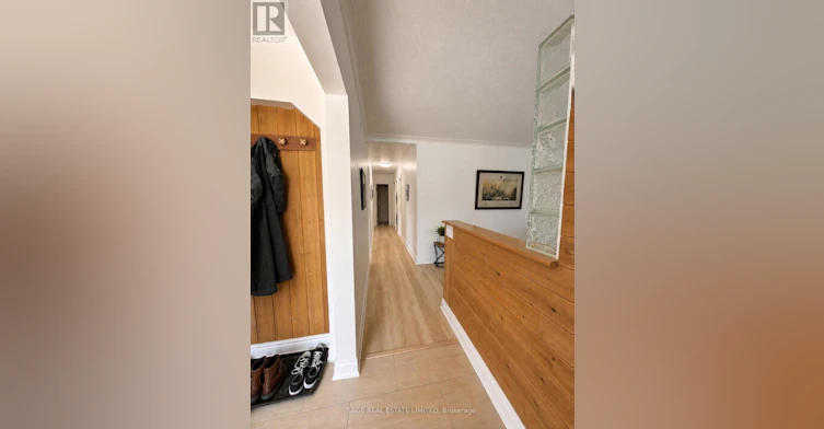 73 Cynthia Road, Toronto, ON, M6N 2P8 - 2