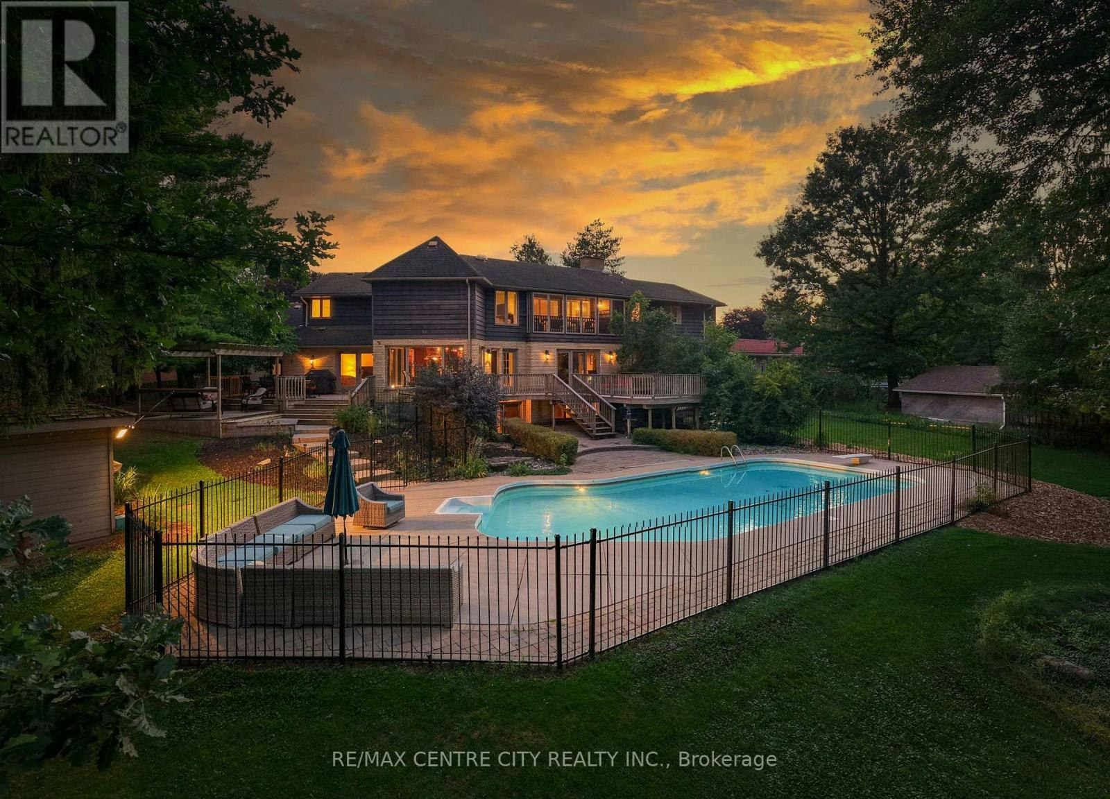 255 Mill Pond Crescent, Strathroy, ON, N7G 3P9