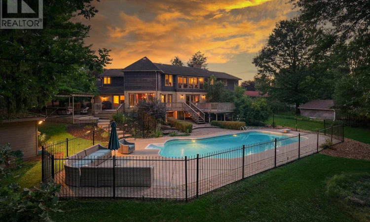 255 Mill Pond Crescent