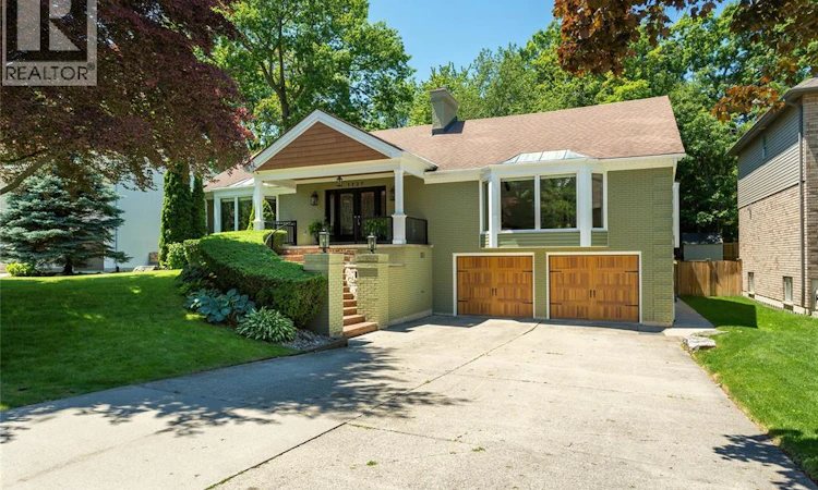 1727 Mater Drive