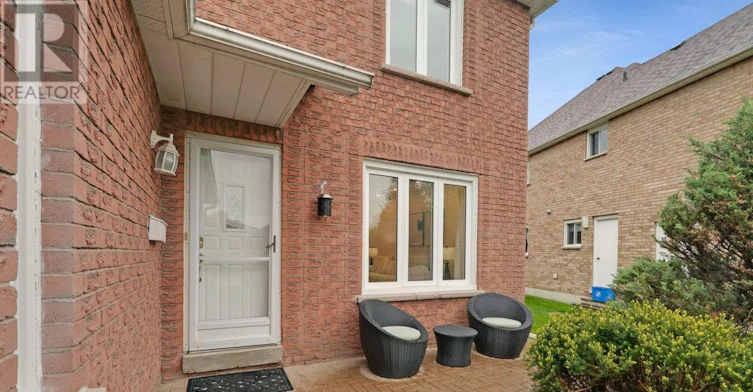 272 Elman Crescent, Newmarket, ON, L3Y 7X4 - 4