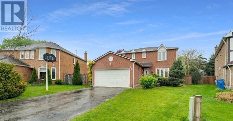 272 Elman Crescent, Newmarket, ON, L3Y 7X4