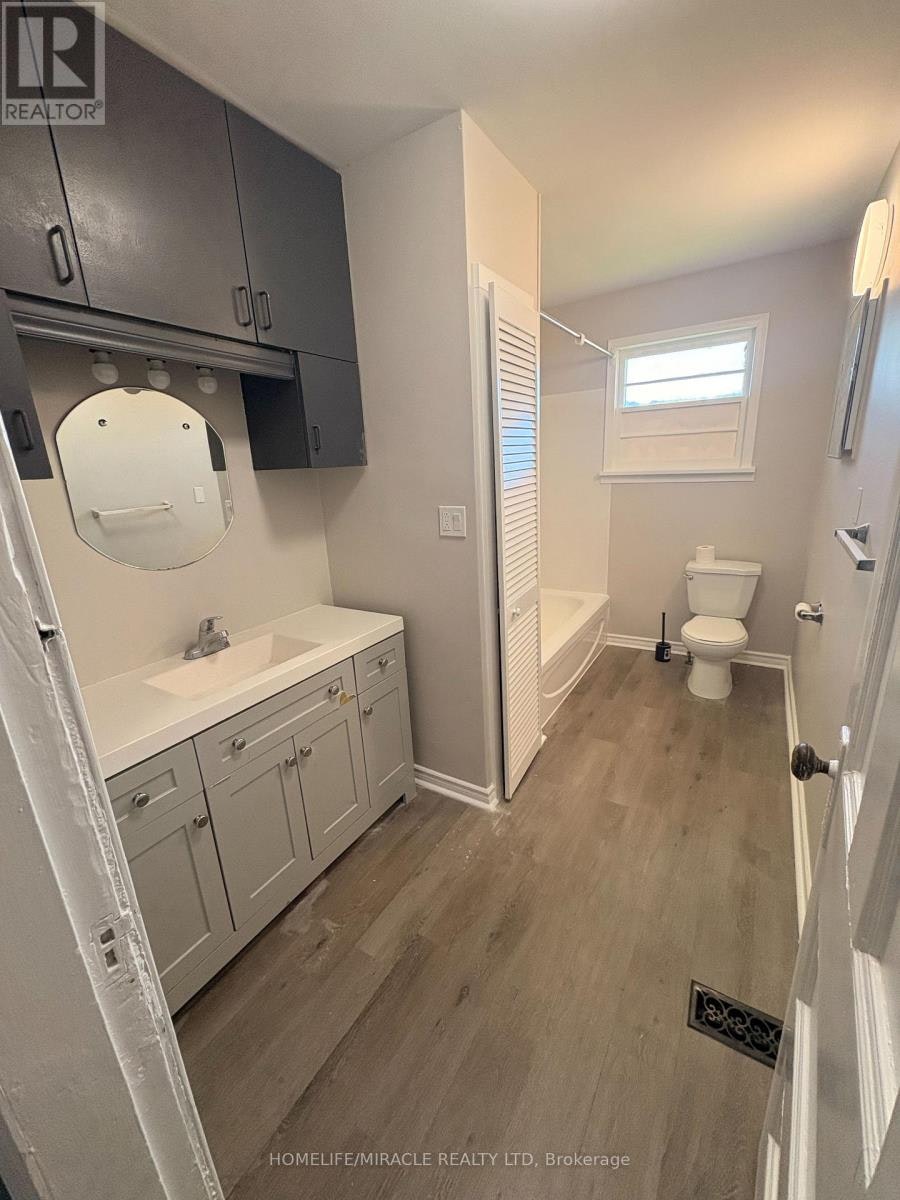 1585 19th Avenue, Richmond Hill, ON, L4S 1N7 - 8