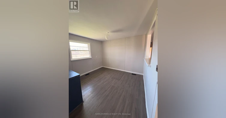 1585 19th Avenue, Richmond Hill, ON, L4S 1N7 - 2