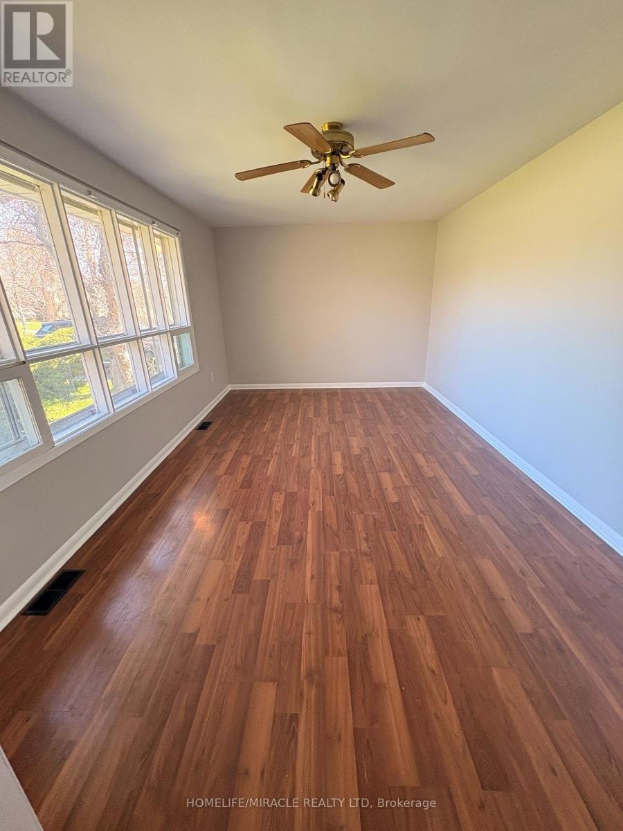 1585 19th Avenue, Richmond Hill, ON, L4S 1N7 - 6