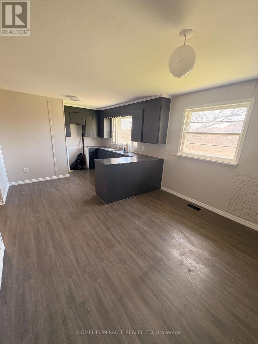 1585 19th Avenue, Richmond Hill, ON, L4S 1N7 - 3