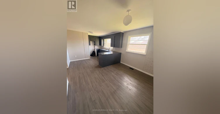 1585 19th Avenue, Richmond Hill, ON, L4S 1N7 - 3