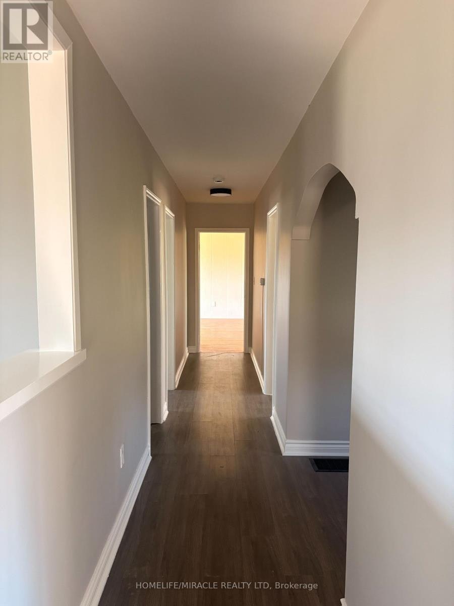 1585 19th Avenue, Richmond Hill, ON, L4S 1N7 - 4