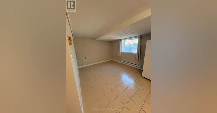 2-1571 19th Avenue, Richmond Hill, ON, L4S 1N7 - 2