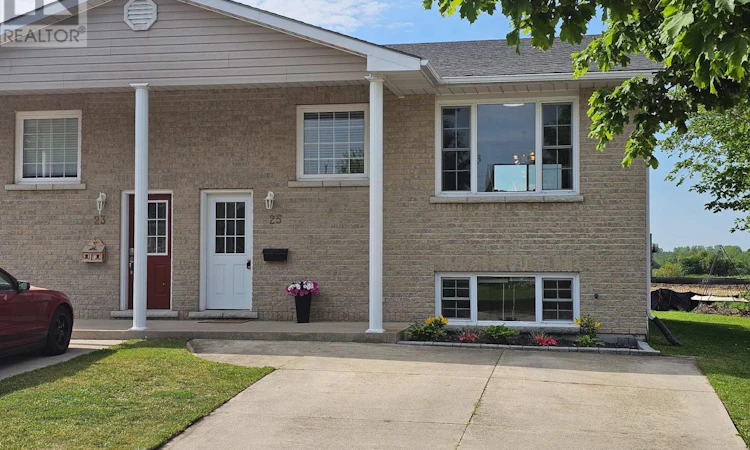 25 Lee Crescent