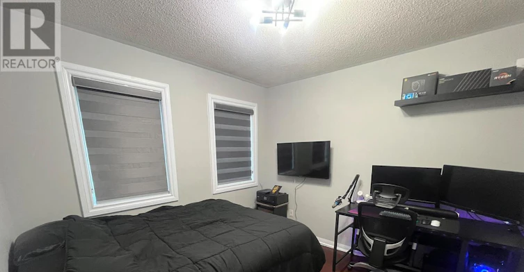 29 Hummingbird Drive, Toronto, ON, M1X 1W8 - 5