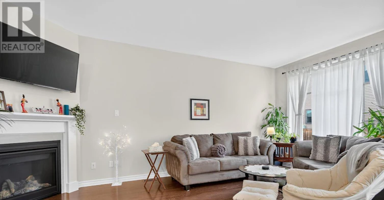 357 Barrett Farm Drive, Ottawa, ON, K1T 0Y6 - 5