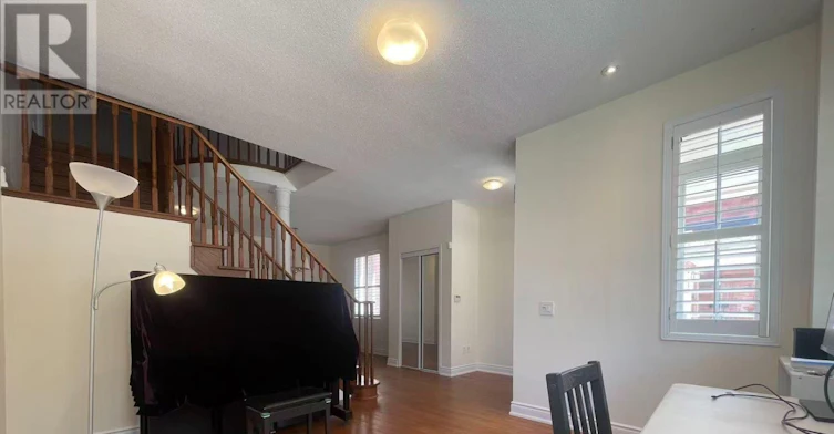 11 Belgrave Square, Markham, ON, L6C 2T1 - 5
