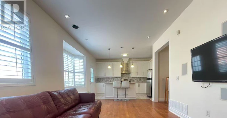 11 Belgrave Square, Markham, ON, L6C 2T1 - 12
