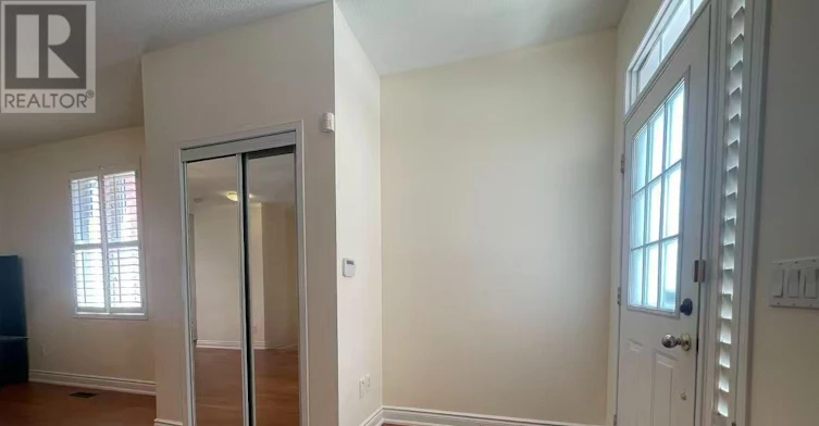11 Belgrave Square, Markham, ON, L6C 2T1 - 3