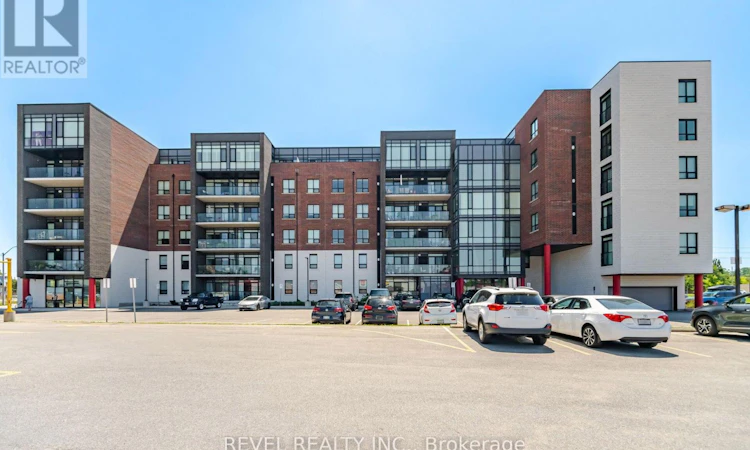 214-5 Hamilton Street N