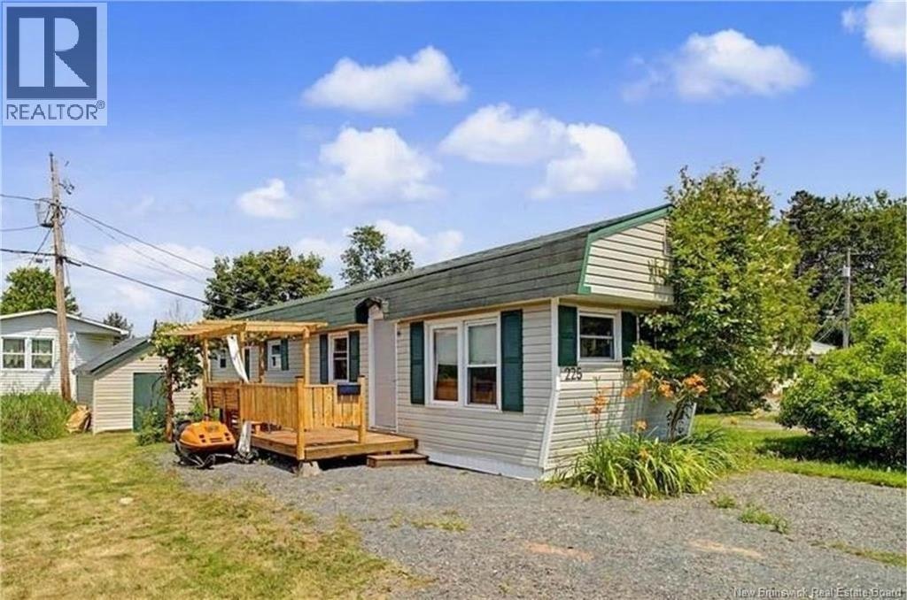 225 Driftwood Loop, Fredericton, NB, E3B 7P1