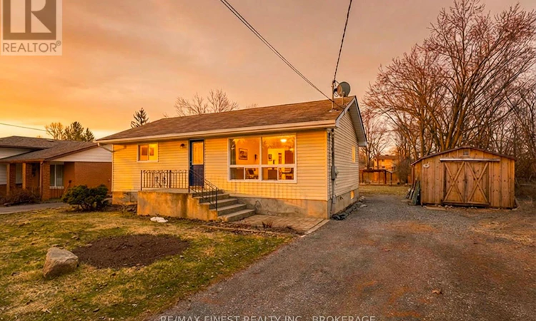 3007 Princess Street