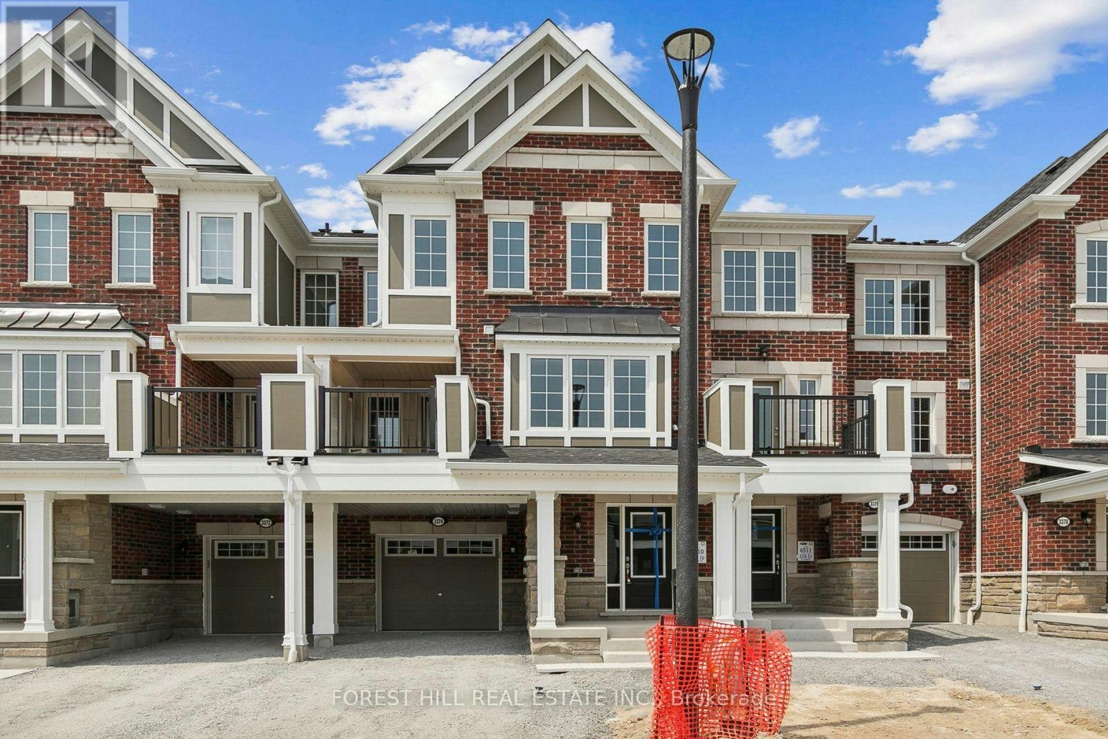 3374 Swordbill Street, Pickering, ON, L1X 0N1