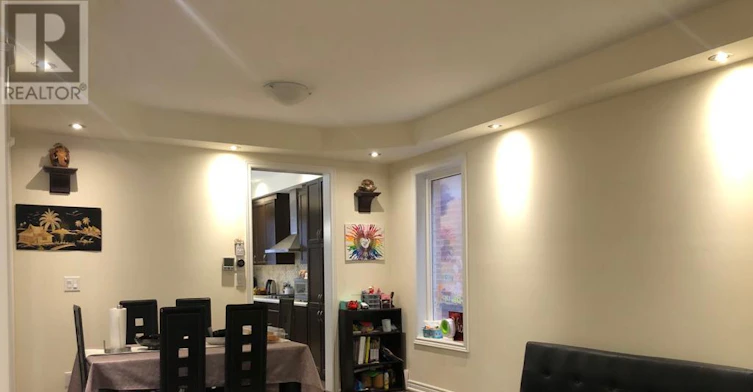 11 Mowder Drive, Aurora, ON, L4G 7C4 - 6