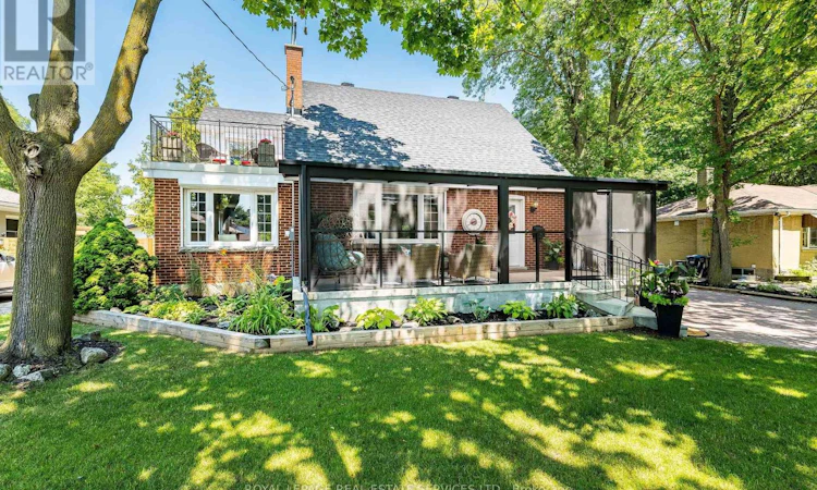 4 Fern Street