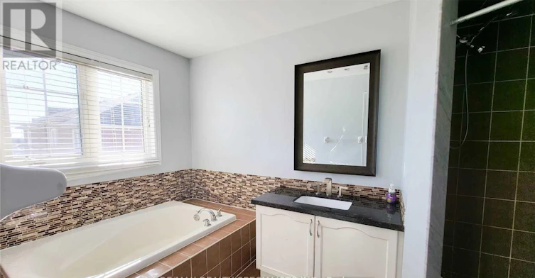 17 Iron Block Drive, Brampton, ON, L7A 0K1 - 12