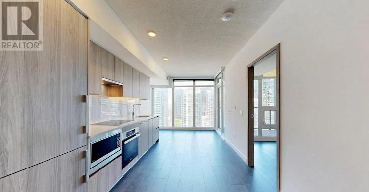 3702-1 Concord Cityplace Way, Toronto, ON, M5V 0X3 - 2