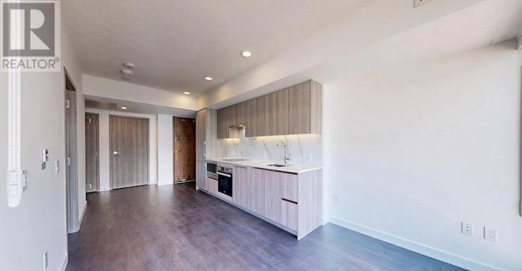 3702-1 Concord Cityplace Way, Toronto, ON, M5V 0X3 - 6