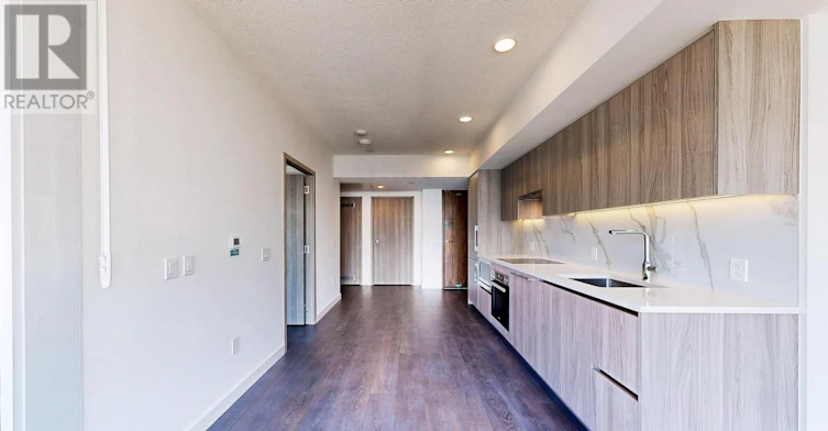 3702-1 Concord Cityplace Way, Toronto, ON, M5V 0X3 - 8