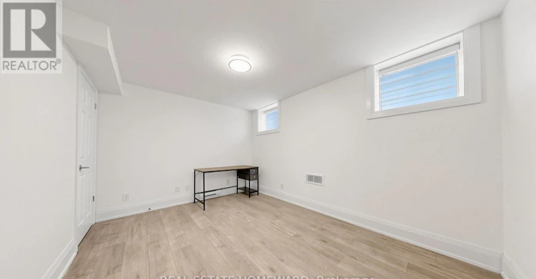 BASEMENT-124 Kendal Avenue, Toronto, ON, M5R 1L9 - 12