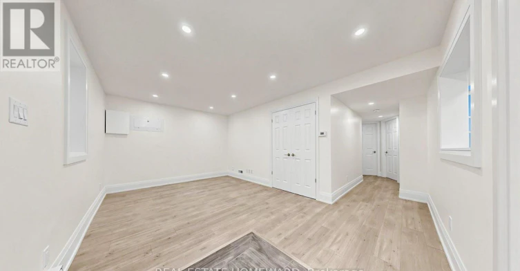 BASEMENT-124 Kendal Avenue, Toronto, ON, M5R 1L9 - 4