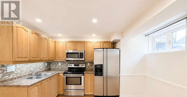 BSMT-4 Mosely Crescent, Ajax, ON, L1Z 0M9 - 3