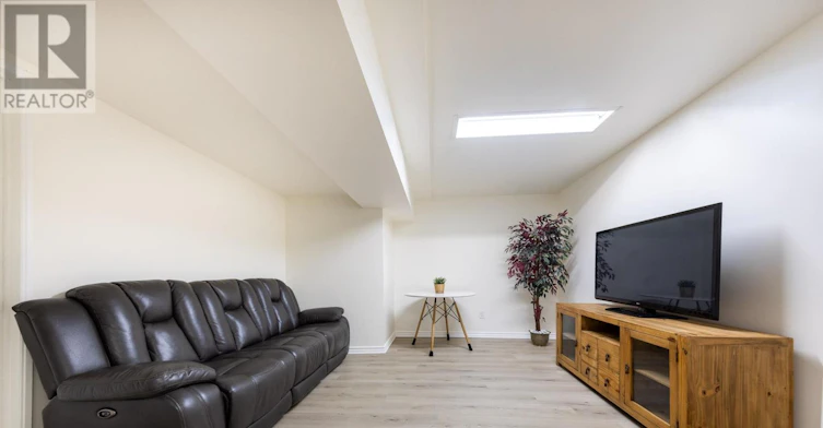 BSMT-258 Conley Street, Vaughan, ON, L4J 2Z5 - 8