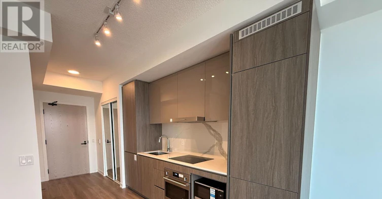 2507-28 Interchange Way, Vaughan, ON, L4K 0P8 - 6