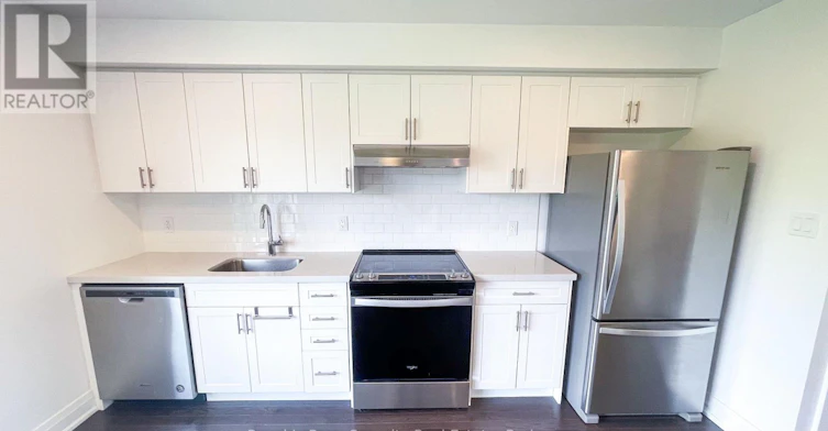 2-39 Wild Rose Gardens, Toronto, ON, M6L 0A5 - 5