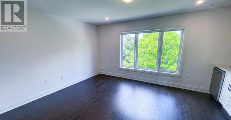 2-39 Wild Rose Gardens, Toronto, ON, M6L 0A5 - 7