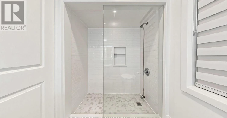 2-124 Kendal Avenue, Toronto, ON, M5R 1L9 - 13