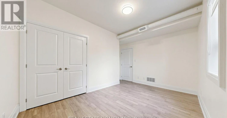2-124 Kendal Avenue, Toronto, ON, M5R 1L9 - 11