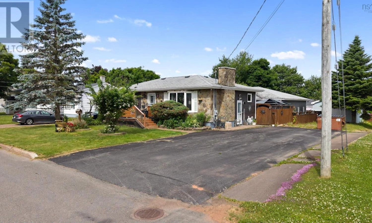 16 Rogers Avenue