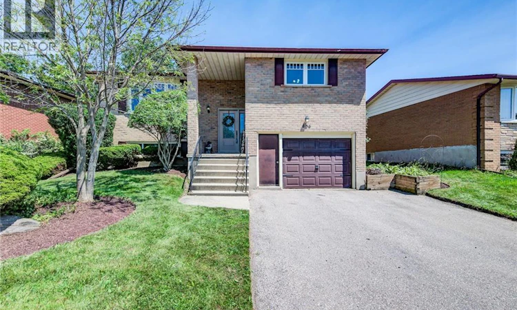 606 Fern Road