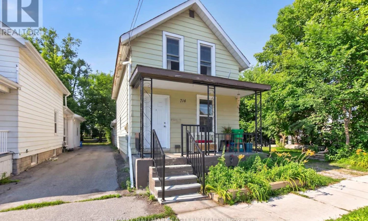 714 Chamberlain Street